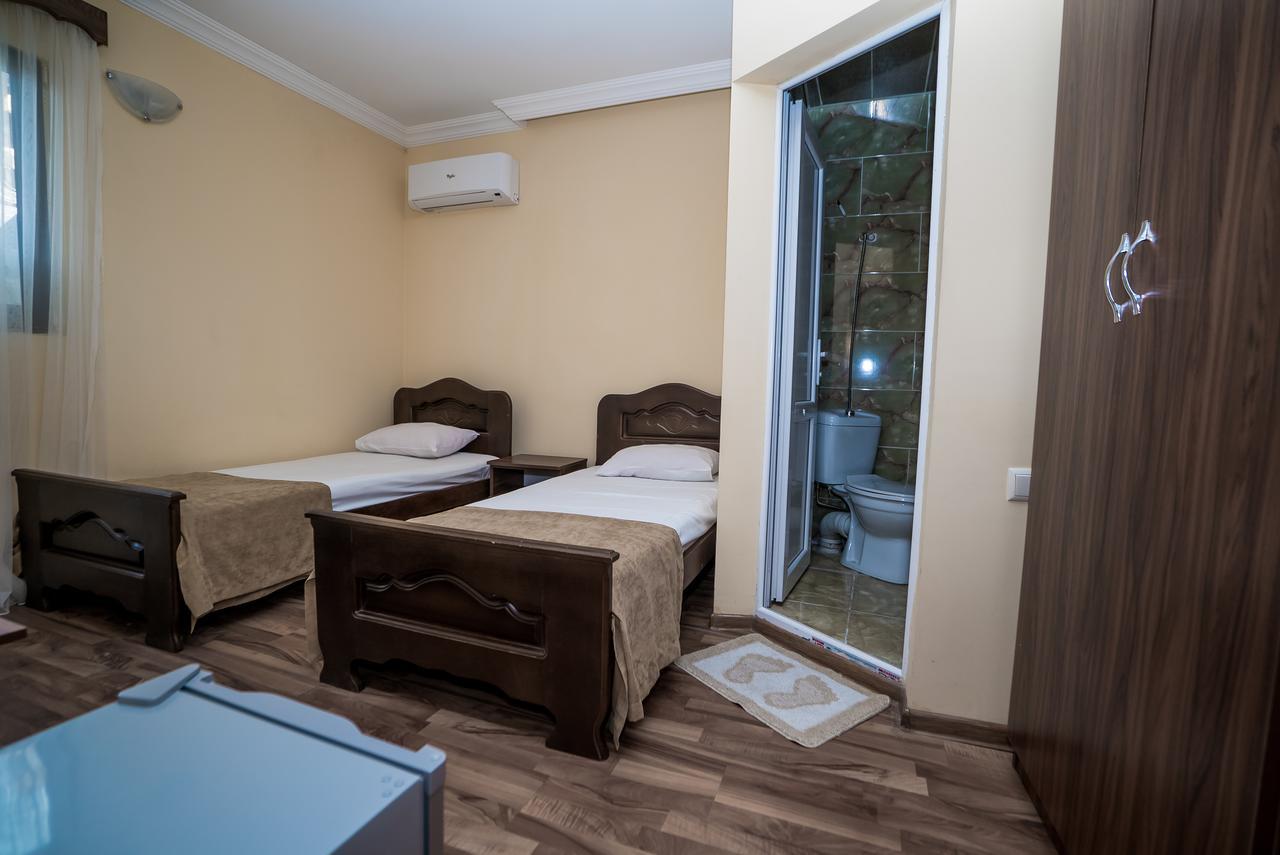 Hotel Dadiani Batumi Exterior foto